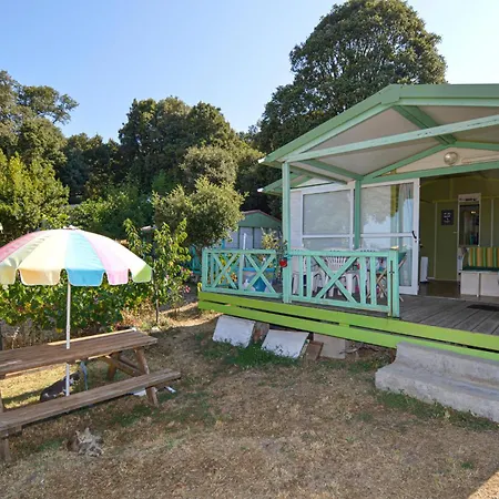 2 Bedroom Lovely Stacaravan In Casalabriva